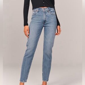 Abercrombie & Fitch High Rise mom jean size 28 short